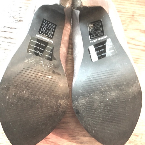 Grey heels **SOLD** - Picture 4 of 4